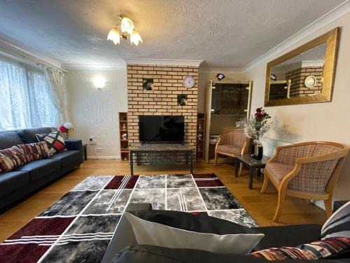 Luton Casa | Cosy 3 Bedroom House in Luton