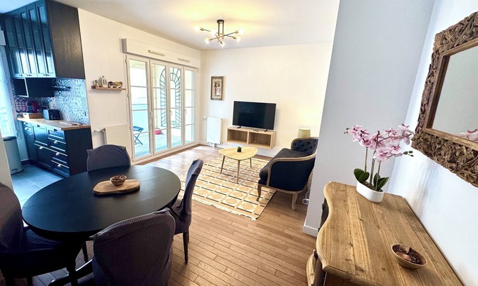 Le Plessis-Robinson Apartamento | Cosy 3P apartment with loggia