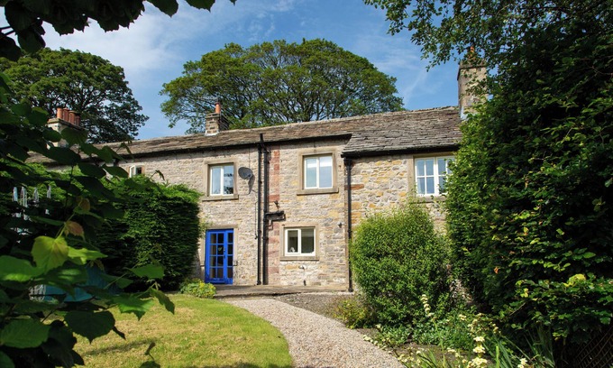 Skipton Casa | Cosy 5 person cottage in the heart of the dales with access to an award winning wellbeing resort
