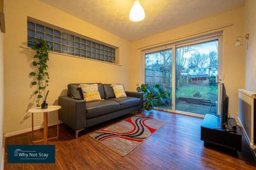 Reading Casa | Cosy 6 bed home Early, Reading