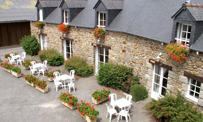 Saint-Jouan-des-Guerets Apartamento | Bonito apartamento para 4 personas con WIFI, piscina, TV y terraza