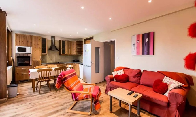 Le Cret Apartamento | Cosy and bright three-room apartment near the center
