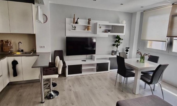 Sagunto Apartamento | Cosy and Modern Puerto de Sagunto Holiday Flat