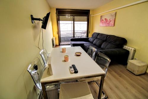 Mollet del Valles Apartamento | Cosy and Sunny Flat Near Barcelona