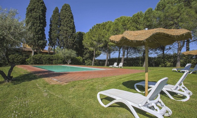 Tavarnelle Val di Pesa Apartamento | Apartamento con piscina, WIFI, TV, patio, mascotas permitida, vista panorámica, aparcamiento