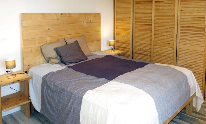 Cologna Spiaggia Villa | Apartamento en villa con piscina, A/C, WIFI, jacuzzi, TV, patio, vista panorámica