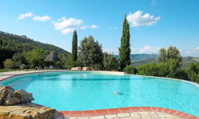 Santo Villa | Apartamento en villa con piscina, A/C, patio, mascotas permitida, vista panorámica, aparcamiento