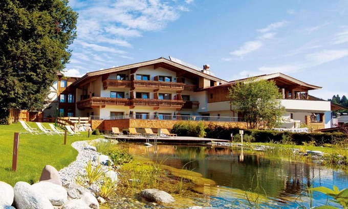 Reith bei Kitzbuehel Apartamento | Cosy apartment for 6 guests with hot tub, WIFI, TV, balcony, pets allowed and parking