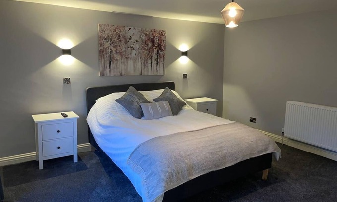 Taddington Apartamento | Cosy Apartment above Village Pub