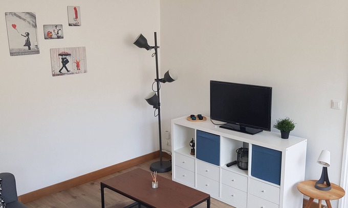 Sevres Apartamento | Cosy apartment close Eiffel Tower and Castle of Versailles.