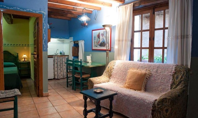 Robledillo de Gata Apartamento | Cosy Apartment in Robledillo de Gata - 45 sqm - Fireplace