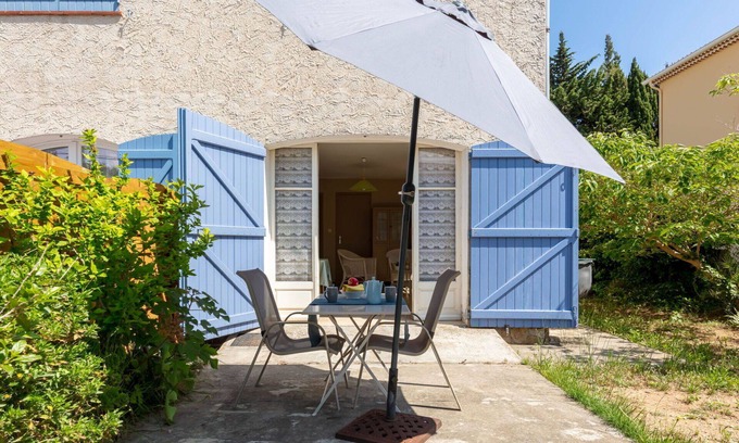 Toulon - Hyeres Apartamento | Bonito apartamento para 2 personas con WIFI, TV, patio y mascotas permitida
