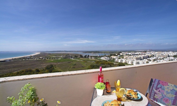 Torralta Apartamento | Bonito apartamento para 2 personas con A/C, WIFI, TV, balcón y aparcamiento