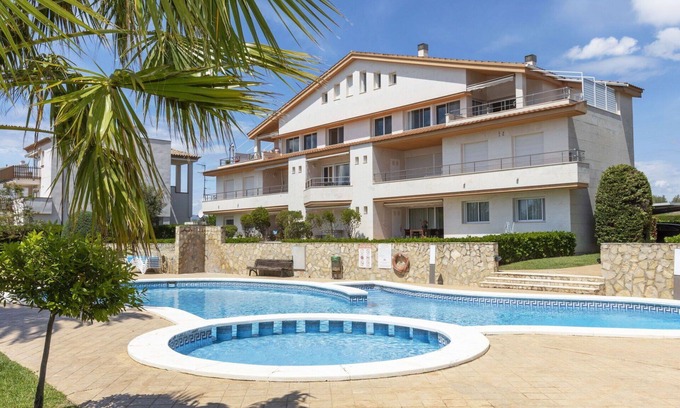 San Jorge Apartamento | Acogedor apartamento para 4 personas con WIFI, piscina, A/C, TV, patio y mascotas permitida