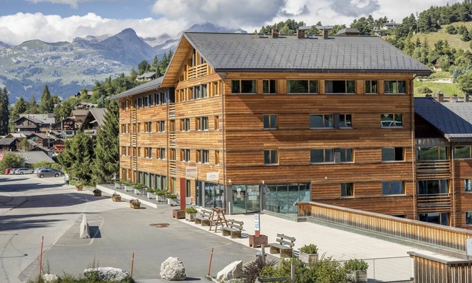 Vercorin Apartamento | Acogedor apartamento con bañera de hidromasaje, WIFI, TV, mascotas permitida y aparcamiento