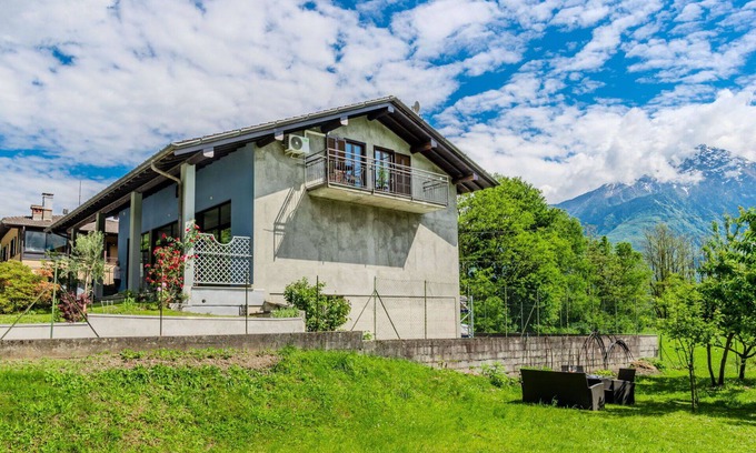 Sorico Apartamento | Cosy apartment for 4 guests with A/C, WIFI, TV, patio, pets allowed and panoramic view
