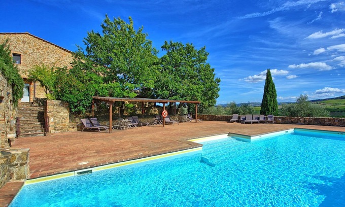 Montalcino Apartamento | Precioso apartamento con piscina, A/C, TV, mascotas permitida, vista panorámica y aparcamiento