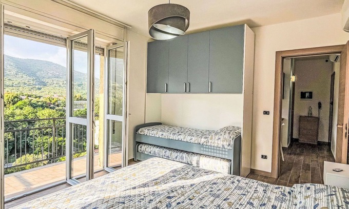 Ceriale Apartamento | Precioso apartamento para 4 personas con A/C, WIFI, TV, balcón y aparcamiento
