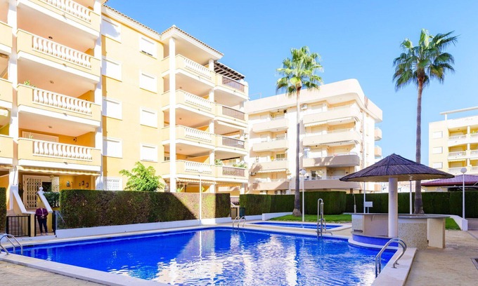 El Grau de Moncofa Apartamento | Precioso apartamento para 5 personas con piscina, WIFI, TV, terraza y mascotas permitida