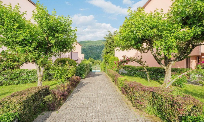 Monterosso al Mare Apartamento | Hermoso apartamento para 5 personas con WIFI, piscina, terraza y aparcamiento