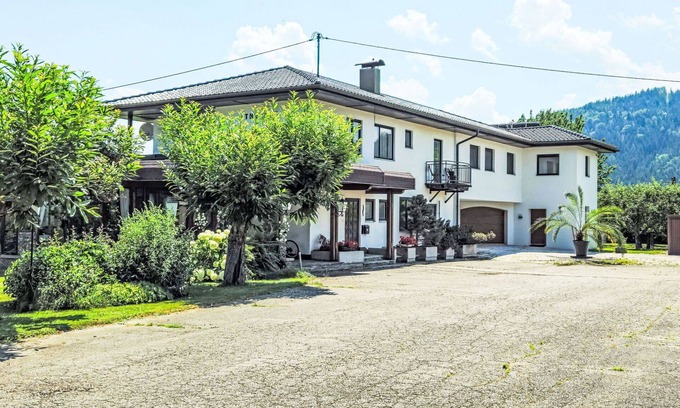 Feldkirchen in Kaernten Apartamento | Bonito apartamento para 6 personas con WIFI, TV y balcón