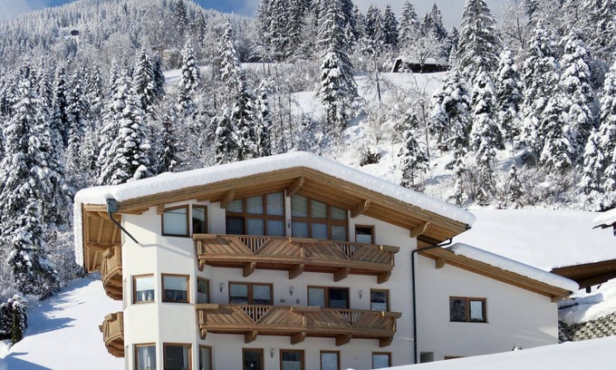 Hippach Apartamento | Bonito apartamento para 6 personas con WIFI, TV, terraza y aparcamiento