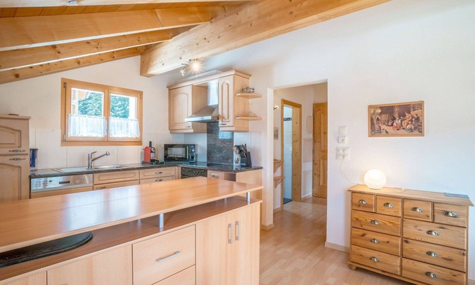 Riom-Parsonz Apartamento | Precioso apartamento con WIFI, TV, balcón, mascotas permitida, vista panorámica y aparcamiento