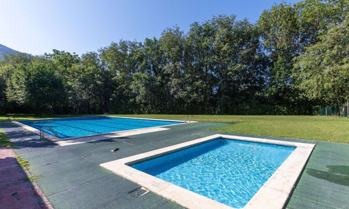 Sort Apartamento | Bonito apartamento para 6 personas con WIFI, A/C, piscina, TV y aparcamiento
