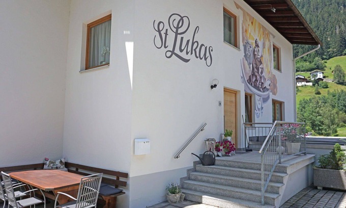 See Apartamento | Precioso apartamento para 8 personas con WIFI, TV, terraza, mascotas permitida y aparcamiento