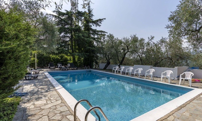 Gazzelli Apartamento | Bonito apartamento con piscina, WIFI, balcón, mascotas permitida, vista panorámica y aparcamiento
