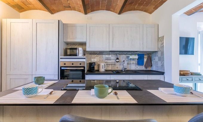 Donoratico Apartamento | Cosy apartment for 6 guests with WIFI, A/C and pets allowed