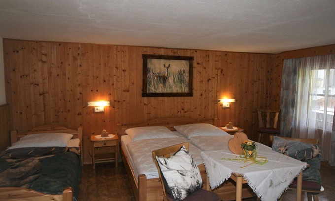Hainzenberg Villa | Hermoso apartamento en villa para 12 personas con WIFI, TV, patio, vista panorámica y aparcamiento