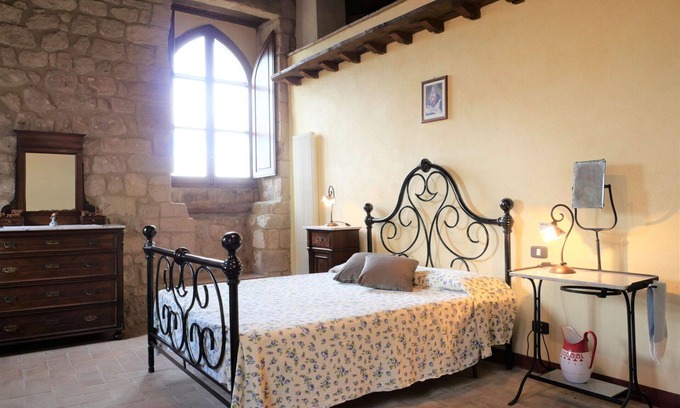 Roccastrada Villa | Bonito apartamento en villa para 8 personas con WIFI, TV, patio y aparcamiento