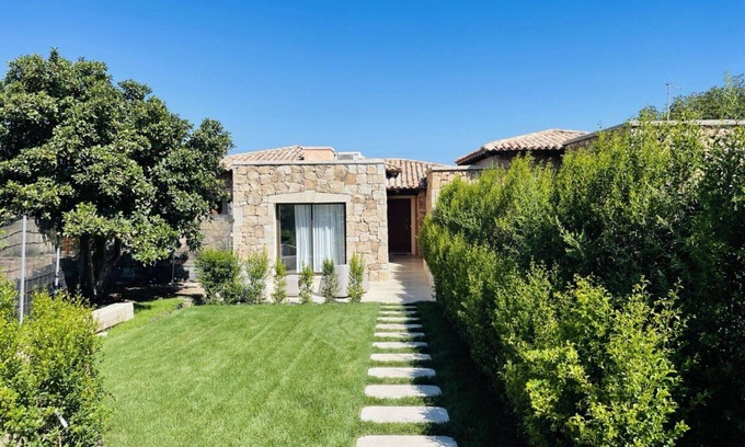 Puntaldia Casa | Precioso apartamento en villa para 2 personas con A/C, piscina, TV y terraza