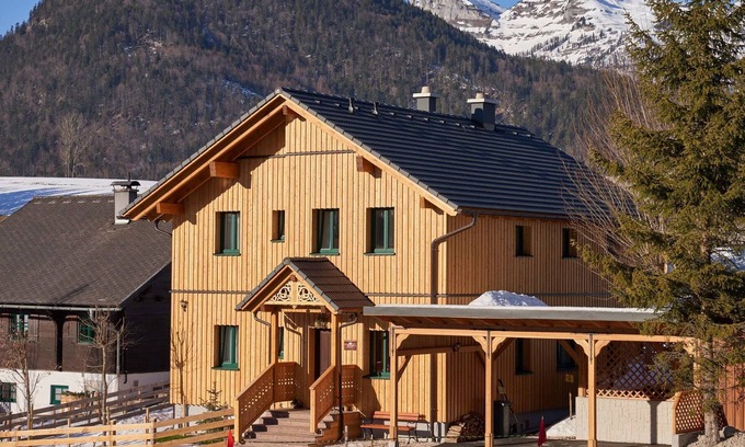 Bad Aussee Villa | Bonito apartamento en villa para 2 personas con WIFI, TV, patio, vista panorámica y aparcamiento