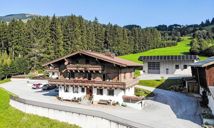 Mittersill Villa | Hermoso apartamento en villa para 2 personas con WIFI, TV, balcón y vista panorámica