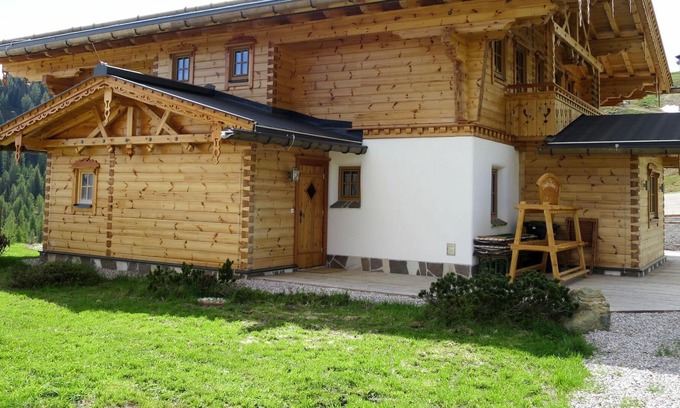 Forstau Casa | Hermoso apartamento en villa para 20 personas con WIFI, TV, patio, mascotas permitida y aparcamiento