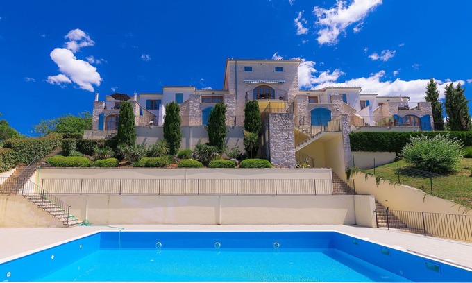 Bibali Casa | Bonito apartamento en villa con WIFI, piscina, A/C, TV, terraza, vista panorámica y aparcamiento
