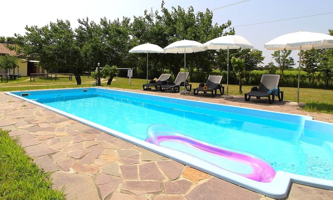 Silea Casa | Cosy apartment in villa for 4 people with WIFI, A/C, pool and patio