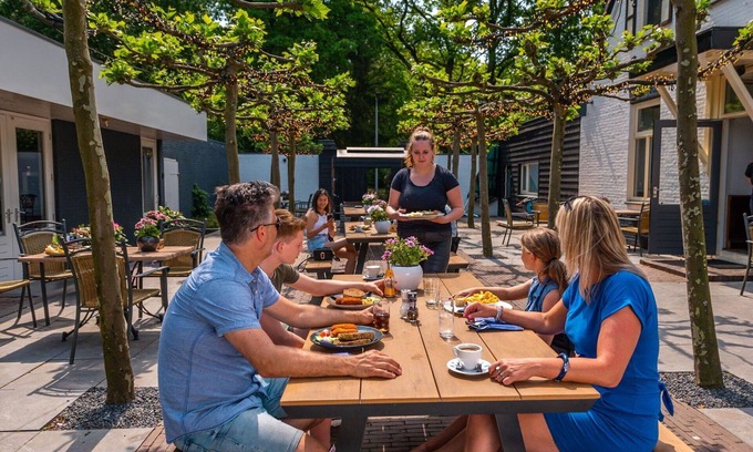 Noordoostelijk van Schaarsbergen Casa | Bonito apartamento en villa para 4 personas con piscina, WIFI, TV, terraza y aparcamiento