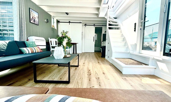 Woudsend Casa | Precioso apartamento en villa para 4 personas con WIFI, patio y aparcamiento