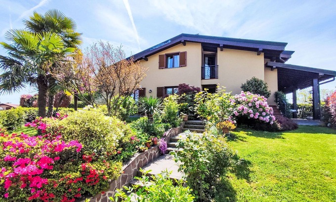 Villa Guardia Apartamento | Precioso apartamento para 5 personas con A/C, WIFI, TV, balcón, vista panorámica y aparcamiento