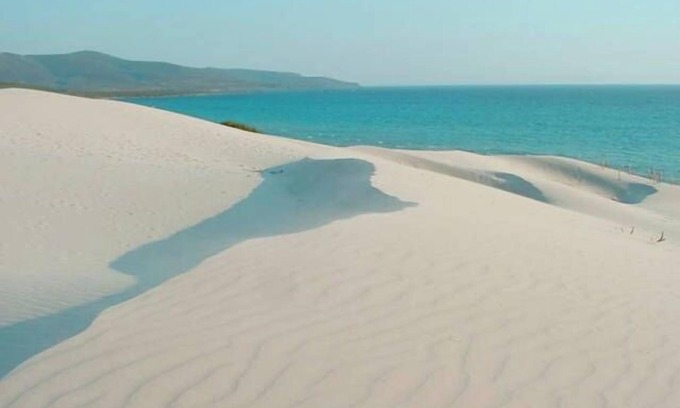 Porto Pino Apartamento | Nuevo apartamento a 400 metros de las playas y calas. Wi-Fi privada.