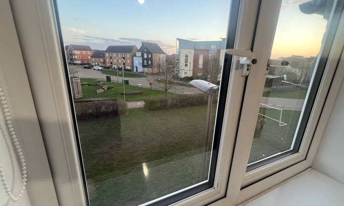 Newport Pagnell Apartamento | Cosy apartment suite in Broughton, Milton Keynes.