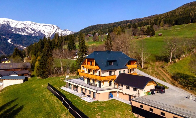 Mauterndorf Apartamento | Cosy apartment with pool