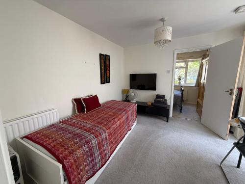Guildford Casa | Cosy Apartment with Private Access and Kitchenette in Guildford