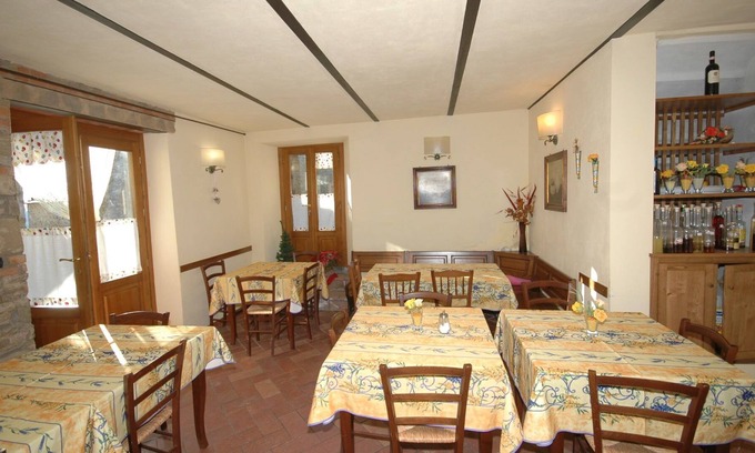 Valagnesi Apartamento | Hermoso apartamento con WIFI, piscina privada, TV, balcón, vista panorámica, aparcamiento