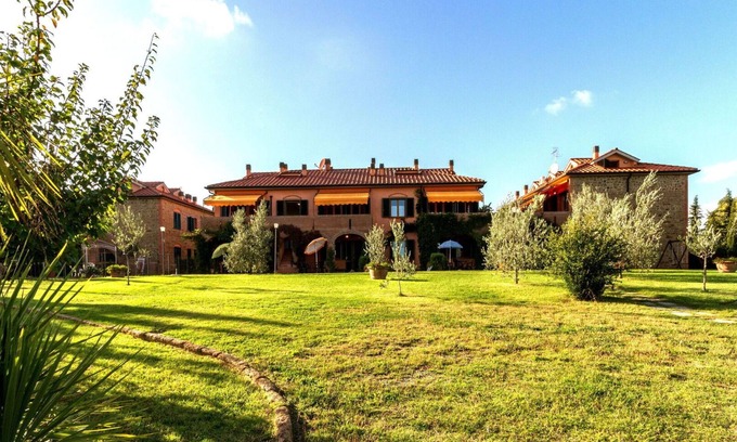 Sughera Apartamento | Apartamento con WIFI, A/C, piscina, TV, terraza, vista panorámica, cerca de San Gimignano