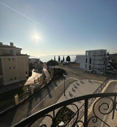 Chernomorets Apartamento | Cosy apartments with sea view in complex PANORAMA