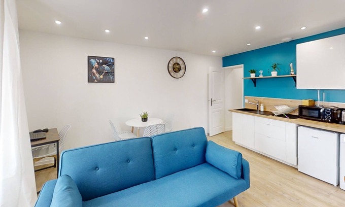 Le Mee-sur-Seine Apartamento | Cosy Blue Lagoon Apartment Melun Riverside